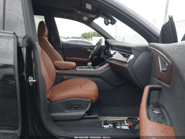 2025 AUDI Q8 WA1AVBF18SD003784 Photo 4