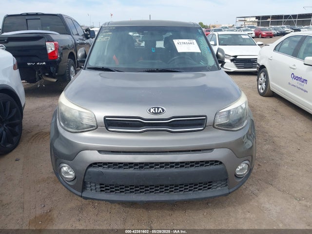 KNDJP3A52J7512122 KIA g