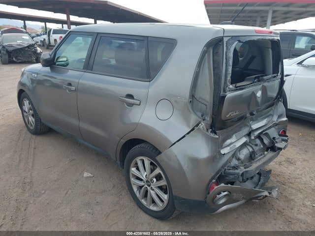 KNDJP3A52J7512122 KIA g