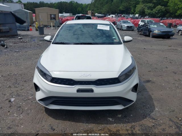 3KPF24AD5PE677916 KIA FORTE LX