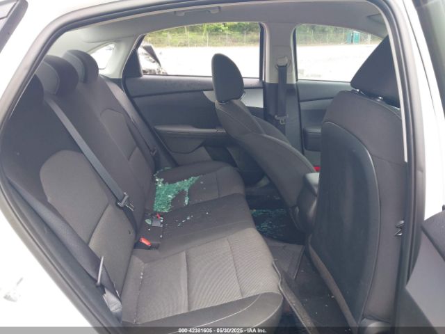 3KPF24AD5PE677916 KIA FORTE LX