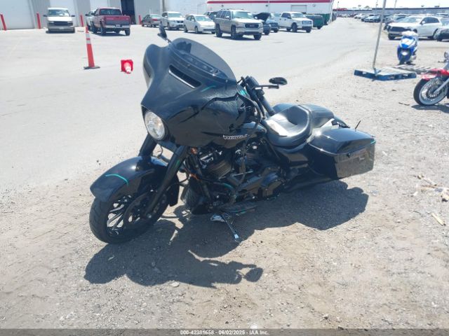 2018 HARLEY-DAVIDSON FLHXS 1HD1KRC3XJB600747 Photo 1