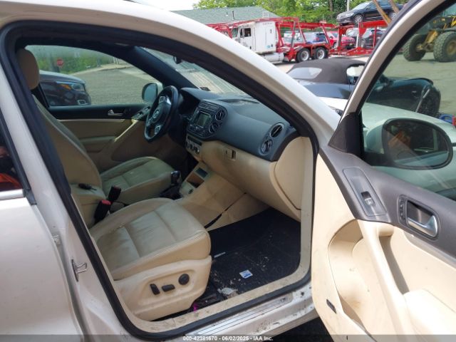 2014 VOLKSWAGEN TIGUAN WVGAV3AX7EW022239 Photo 4