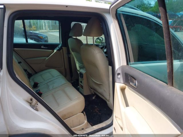2014 VOLKSWAGEN TIGUAN WVGAV3AX7EW022239 Photo 7