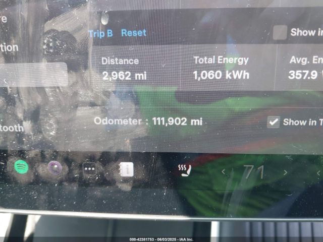 5YJ3E1EB5KF208748 Tesla 2019