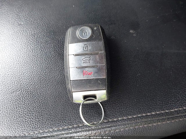 5XYPH4A50HG236629 KIA Sorento