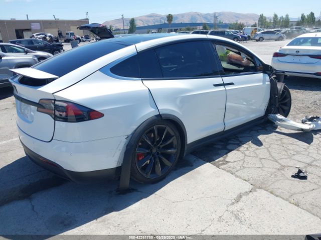 2019 TESLA MODEL X 5YJXCDE29KF207773 Photo 3