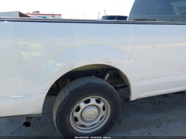 1FTMF1C83HKE37594 Ford F-150 Xl