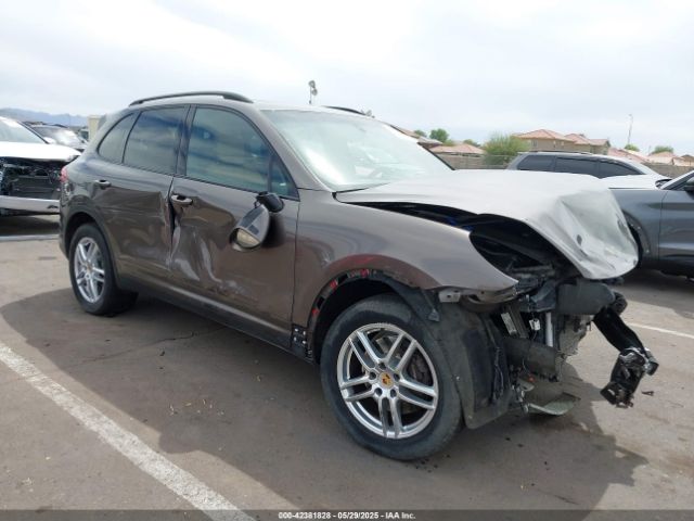 2016 PORSCHE CAYENNE WP1AA2A29GLA01796 Photo 0