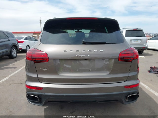Porsche 2016 2016 WP1AA2A29GLA01796 Image 17