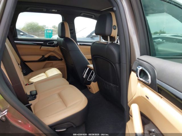 2016 PORSCHE CAYENNE WP1AA2A29GLA01796 Photo 7