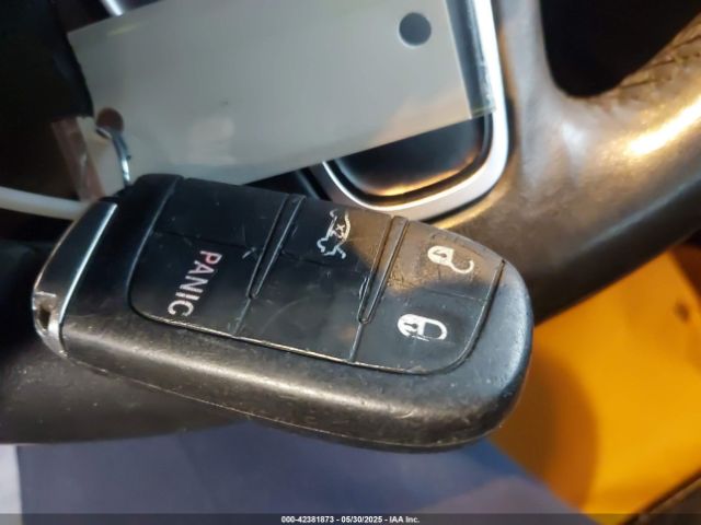 2016 CHRYSLER 300 2C3CCAAG5GH243285 Photo 10