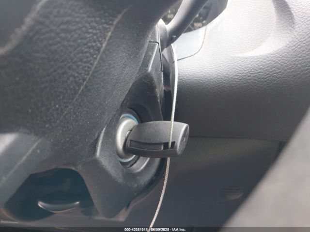 1FADP3K28HL285897 Ford FOCUS SE