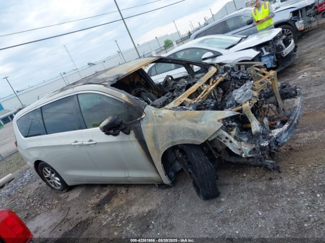 2C4RC1CG9HR708536 Chrysler Pacifica Lx