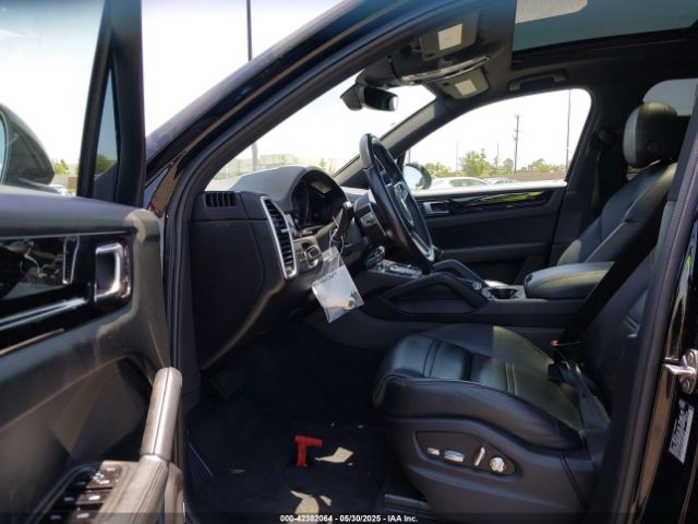 2021 PORSCHE CAYENNE WP1AA2AY1MDA08476 Photo 4