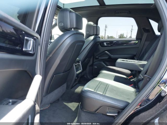 2021 PORSCHE CAYENNE WP1AA2AY1MDA08476 Photo 7