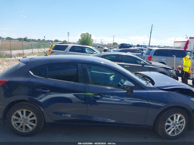 Mazda pe 2017 3MZBN1K70HM137505 Image 13