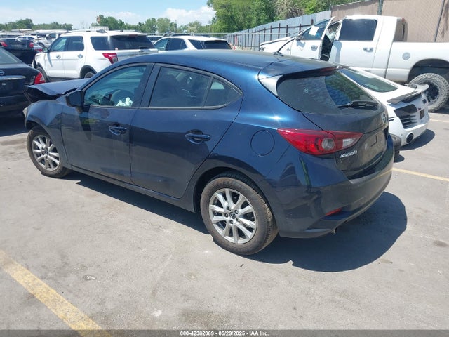 Mazda pe 2017 3MZBN1K70HM137505 Image 3