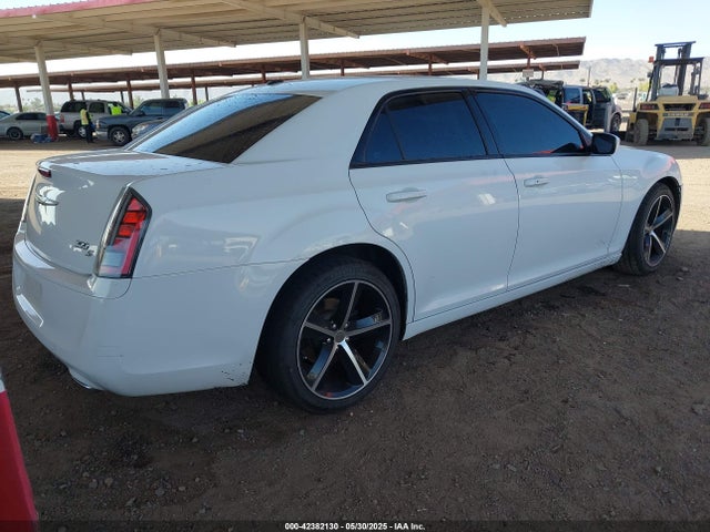 2C3CCABG5EH352289 Chrysler 300 300s
