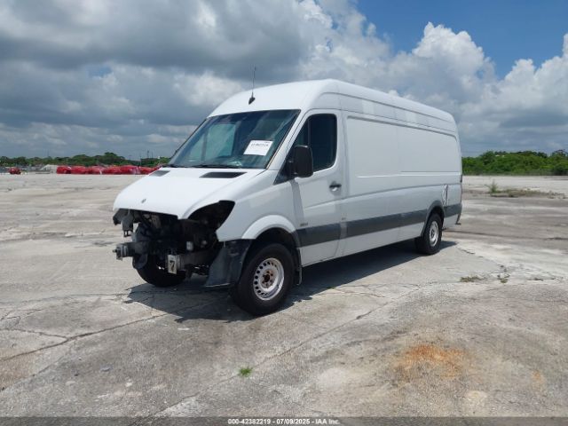 2011 MERCEDES-BENZ SPRINTER 2500 WD3PE8CB8B5562238 Photo 1