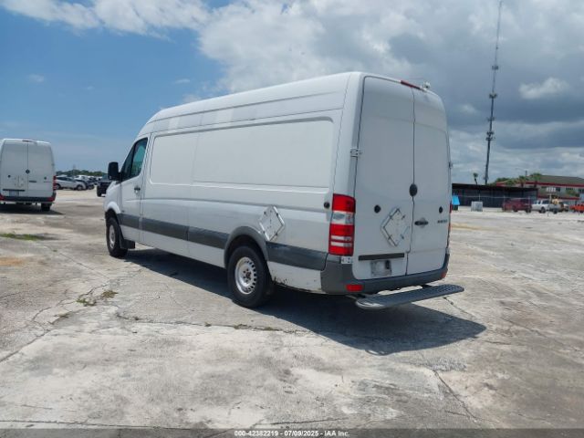 2011 MERCEDES-BENZ SPRINTER 2500 WD3PE8CB8B5562238 Photo 2