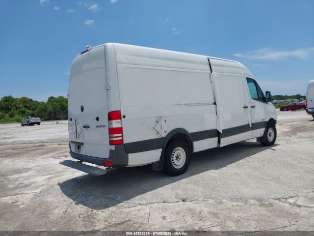 2011 MERCEDES-BENZ SPRINTER 2500 WD3PE8CB8B5562238 Photo 3