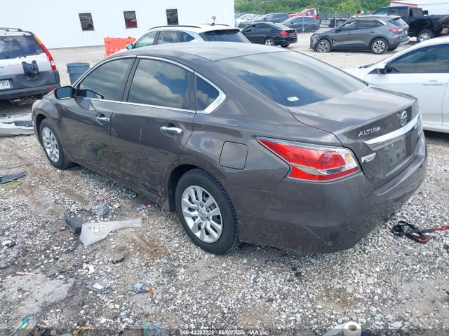 Nissan Altima 2.5 S 2015 1N4AL3AP8FC463283 Image 3
