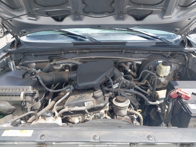 5TFJX4CN9FX049437 Toyota 2tr-fe