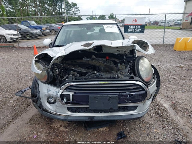 WMWXP5C34H2D16935 Mini Hardtop Cooper