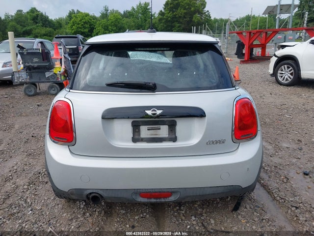 WMWXP5C34H2D16935 Mini Hardtop Cooper