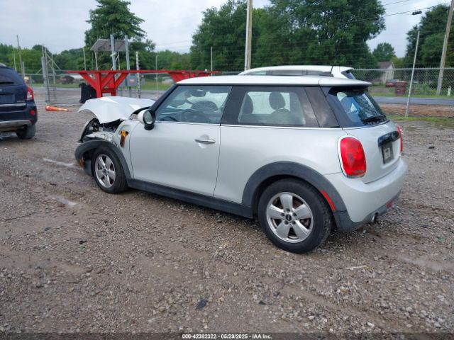 2017 MINI HARDTOP WMWXP5C34H2D16935 Photo 2