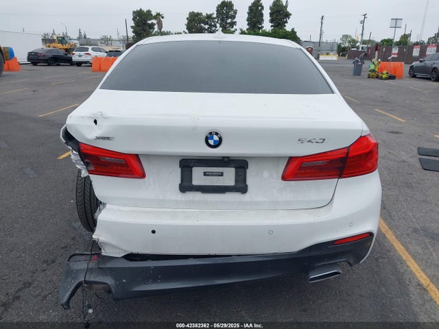 WBAJE7C55KWW43530 BMW 540I