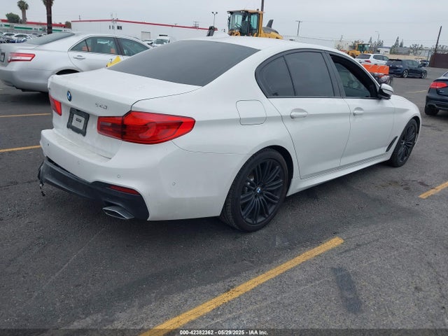 WBAJE7C55KWW43530 BMW 540I