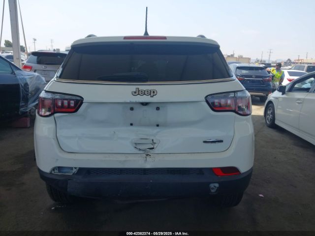 3C4NJCBB8LT141375 Jeep 2020