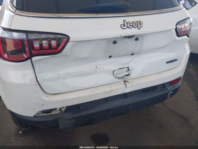 3C4NJCBB8LT141375 Jeep 2020