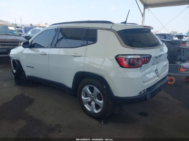 3C4NJCBB8LT141375 Jeep 2020