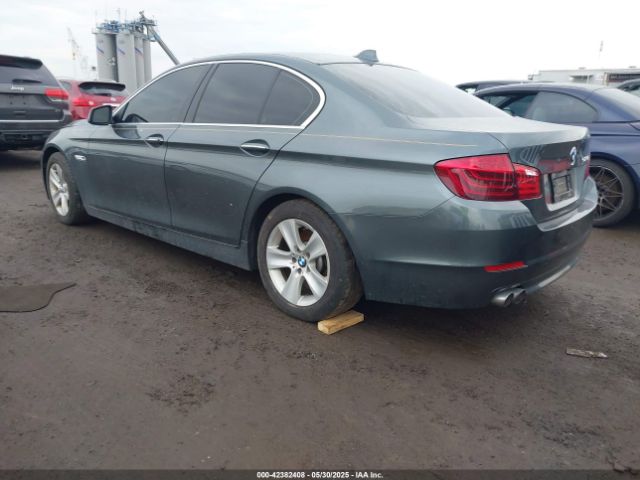 2011 BMW 528I WBAFR1C56BC743645 Photo 2