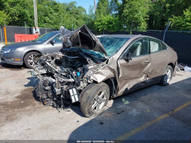 1G1ZD5ST0RF131674 Chevrolet Malibu Fwd 1lt