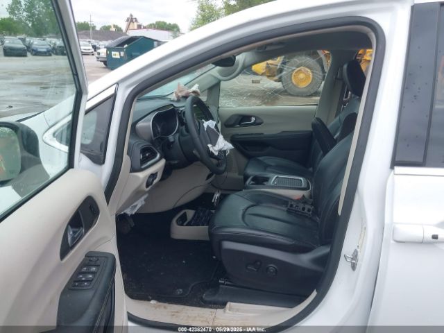 2C4RC1L78PR608880 Chrysler Pacifica Hybrid Touring L