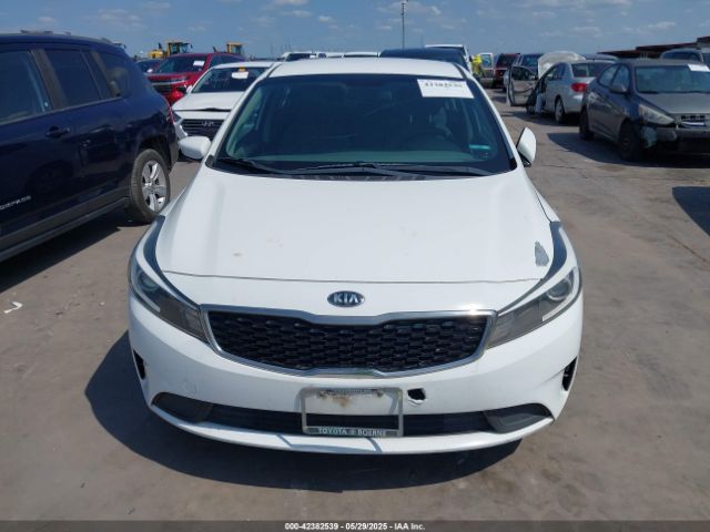 3KPFK4A73JE168571 KIA FORTE LX
