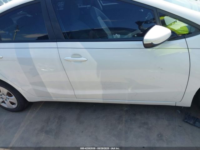 3KPFK4A73JE168571 KIA FORTE LX