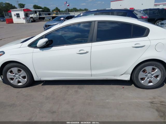 3KPFK4A73JE168571 KIA FORTE LX