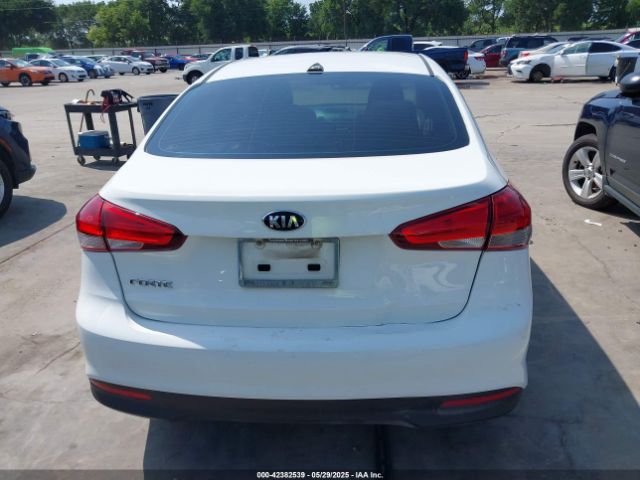 3KPFK4A73JE168571 KIA FORTE LX