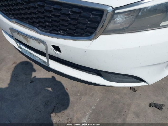 3KPFK4A73JE168571 KIA FORTE LX