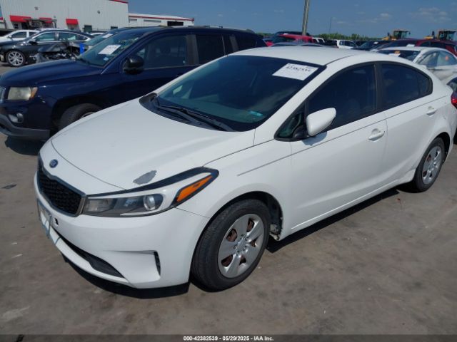 3KPFK4A73JE168571 KIA FORTE LX