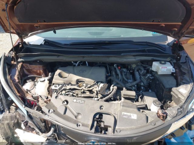 5TDKRKEC0MS062918 Toyota SIENNA LE