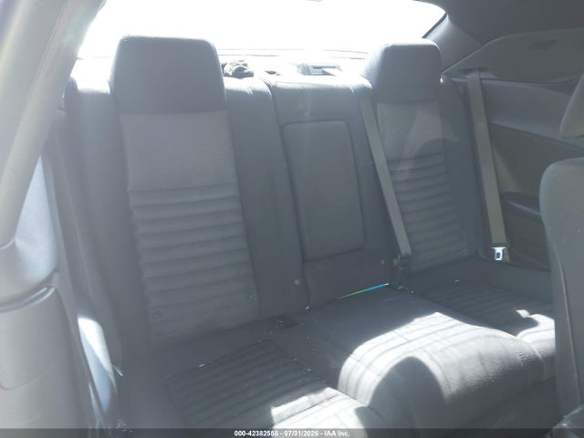42382558 :رقم المزاد ، 2C3CDYAG7DH704987 vin ، 2013 Dodge Challenger Sxt مزاد بيع