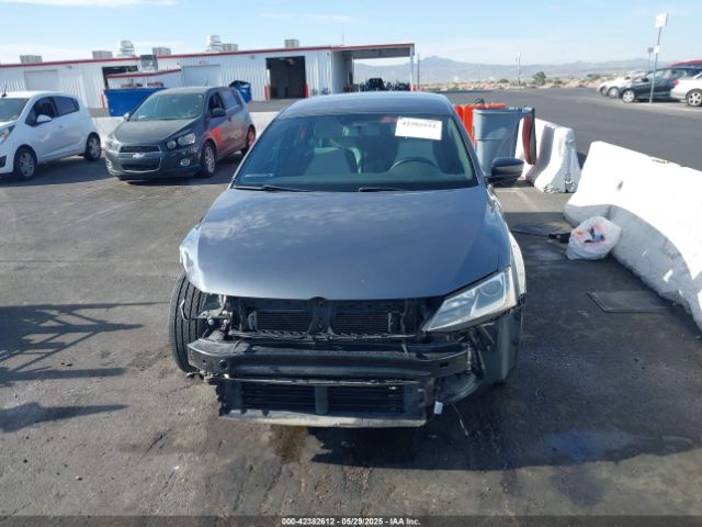 3VWD17AJ0GM221942 Volkswagen Jetta