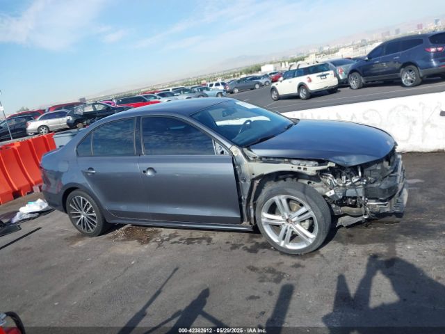 3VWD17AJ0GM221942 Volkswagen Jetta