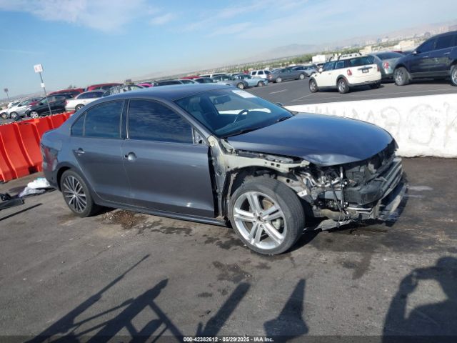 3VWD17AJ0GM221942 Volkswagen Jetta